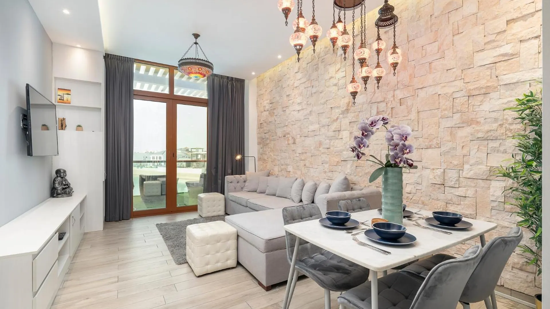 Palm Jumeirah Studio With Sea View Spacious Apartment Dubai United Arab Emirates