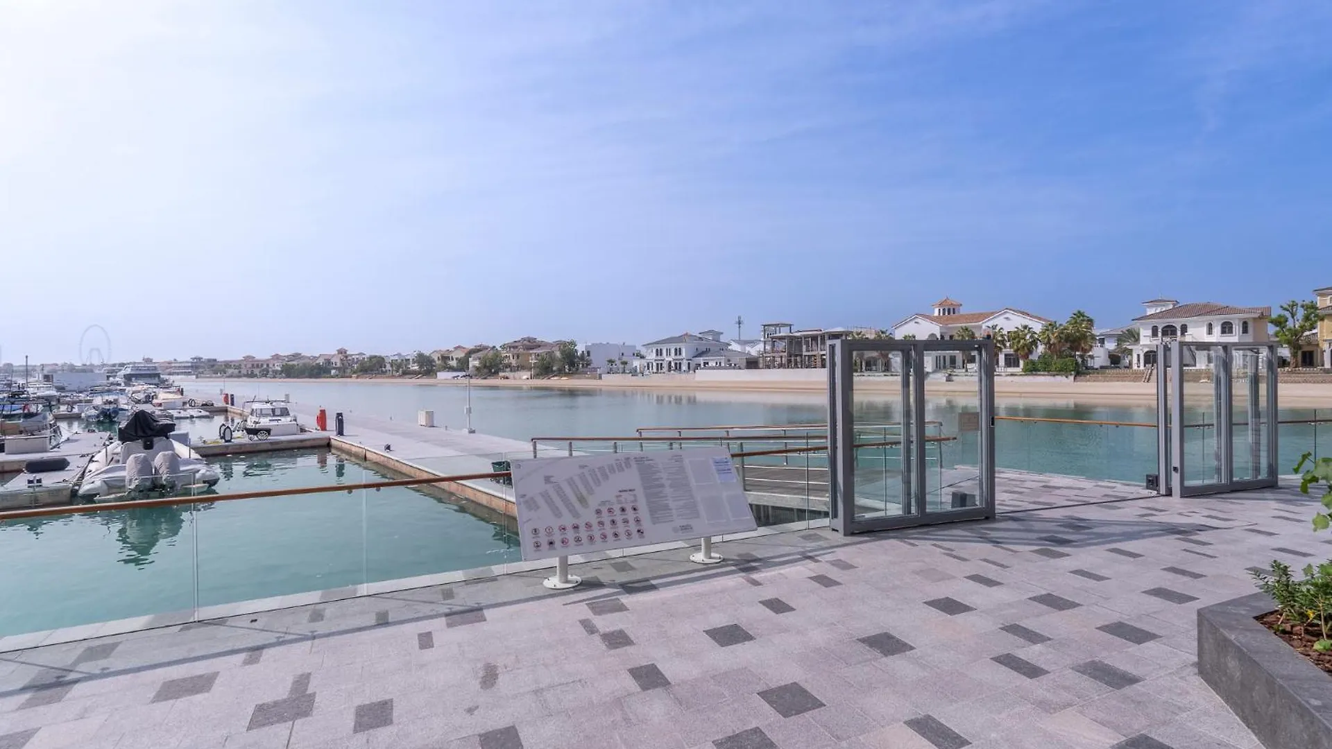 Palm Jumeirah Studio With Sea View Spacious Apartment Dubai United Arab Emirates
