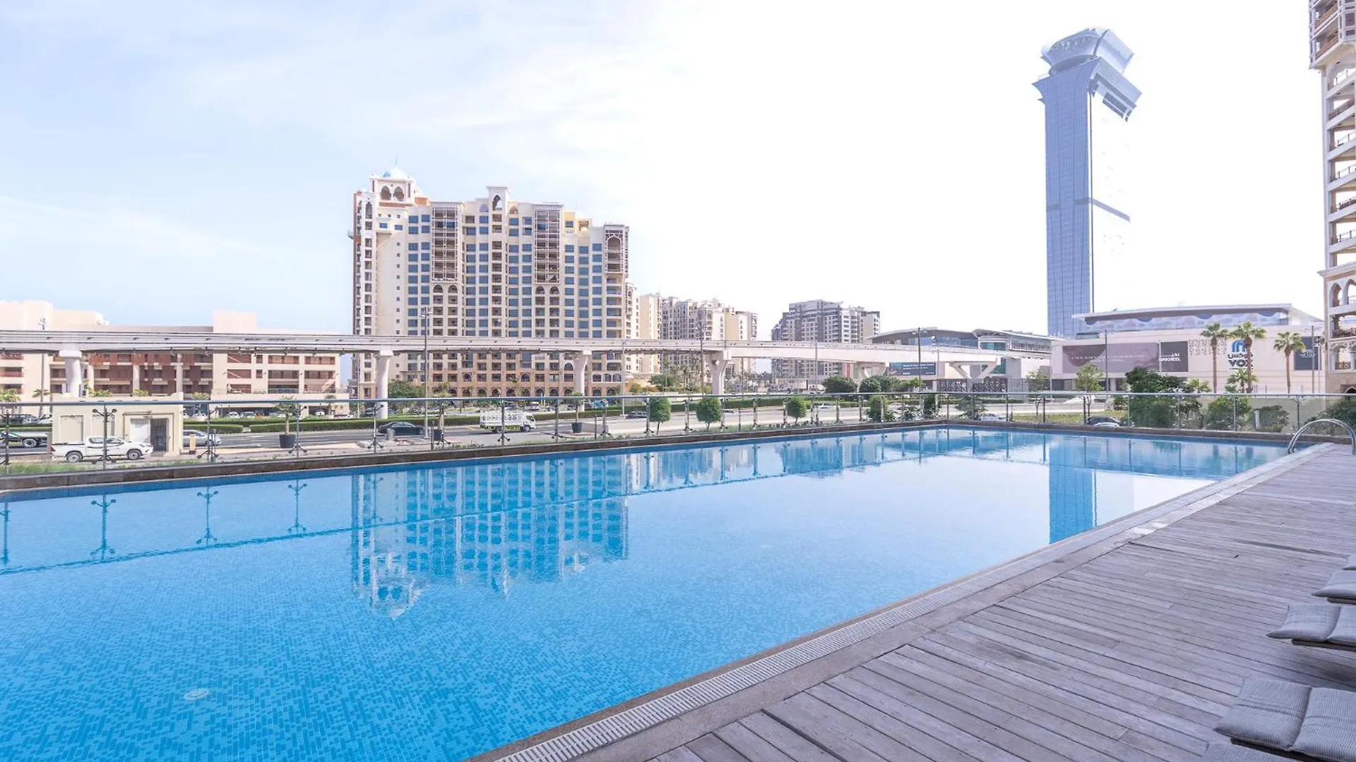 Palm Jumeirah Studio With Sea View Spacious Apartment Dubai